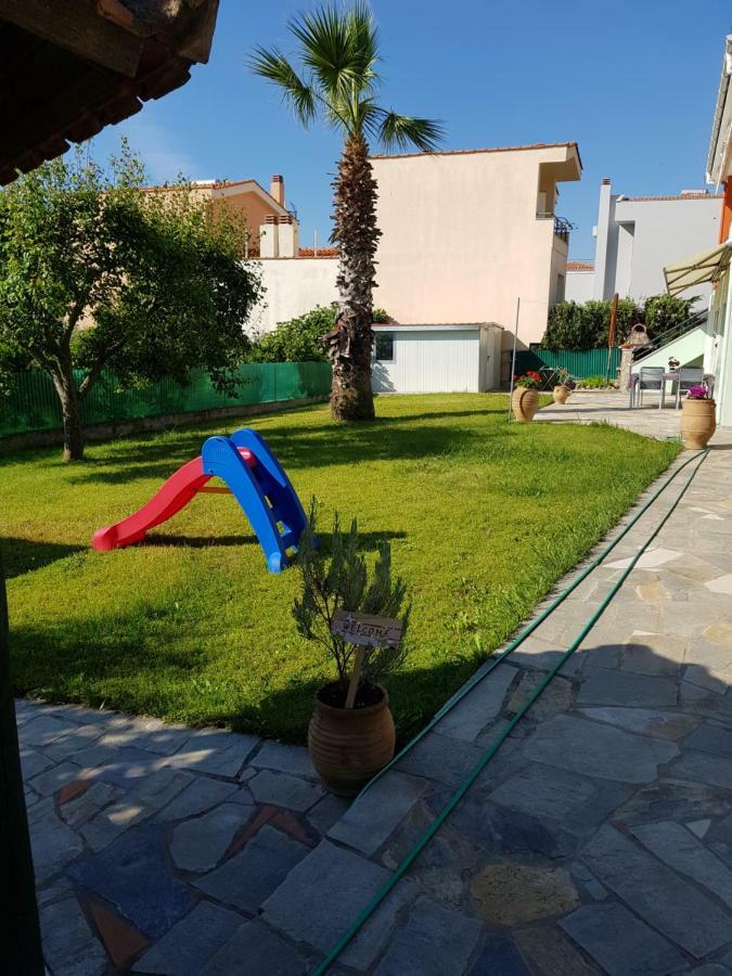 Nautilus Guest House Nea Iraklitsa Bagian luar foto