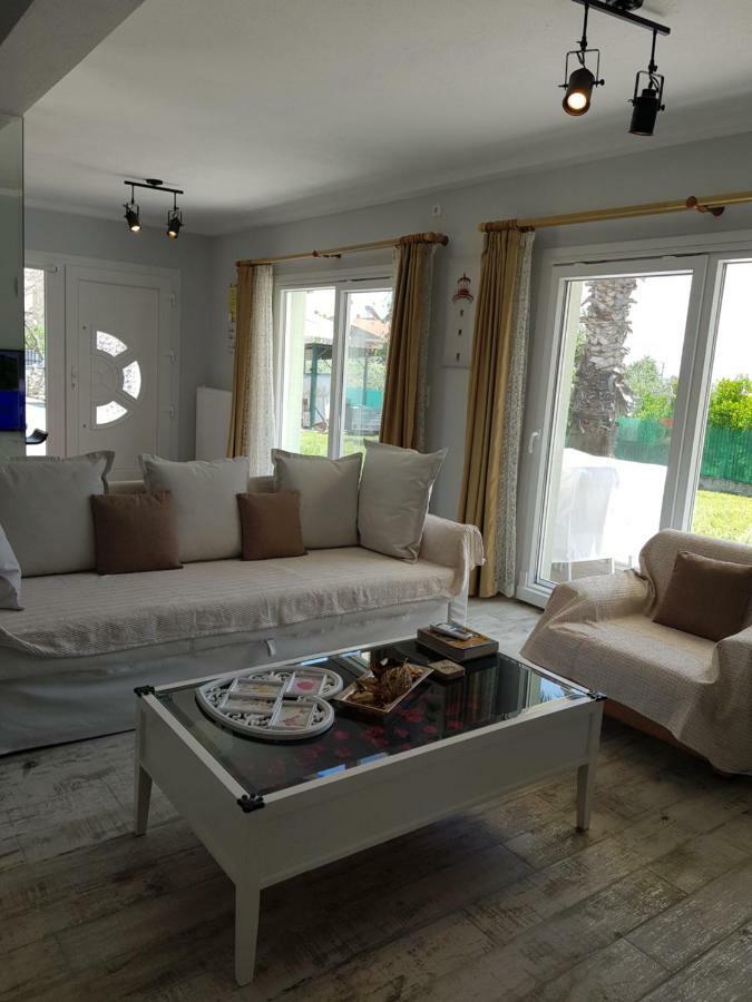 Nautilus Guest House Nea Iraklitsa Bagian luar foto