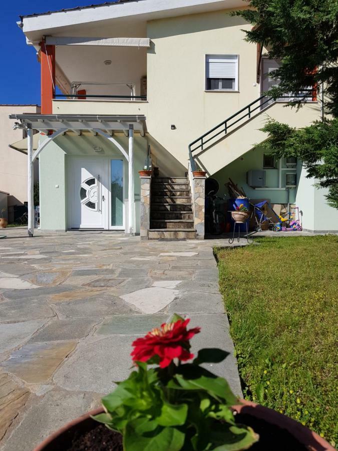 Nautilus Guest House Nea Iraklitsa Bagian luar foto