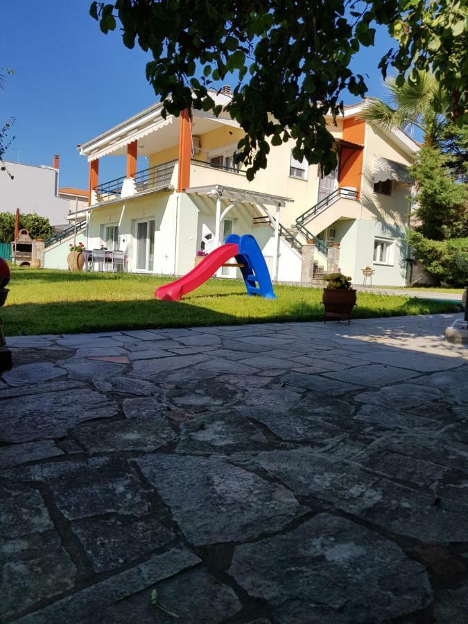 Nautilus Guest House Nea Iraklitsa Bagian luar foto